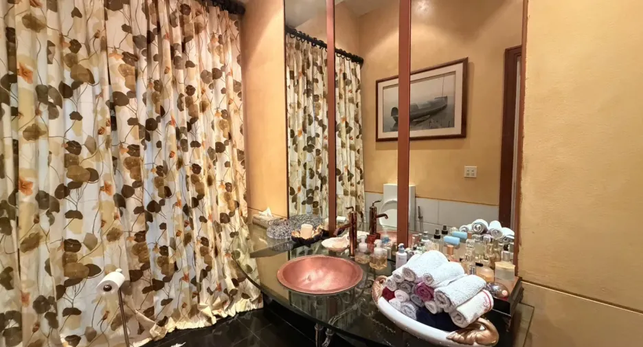For sale 2 bedrooms house in Wang Thonglang, Bangkok