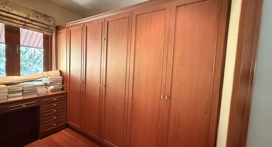 For sale 2 bedrooms house in Wang Thonglang, Bangkok