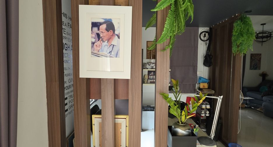 For sale 3 bedrooms house in Si Racha, Chonburi
