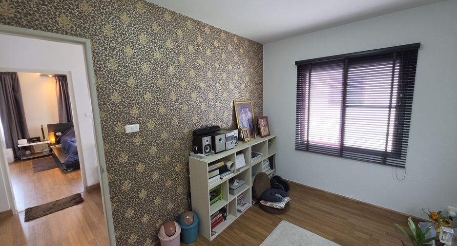 For sale 3 bedrooms house in Si Racha, Chonburi