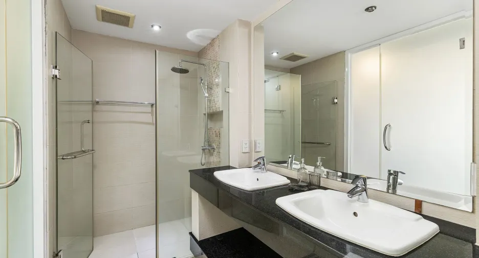 For sale 2 bedrooms condo in Thalang, Phuket