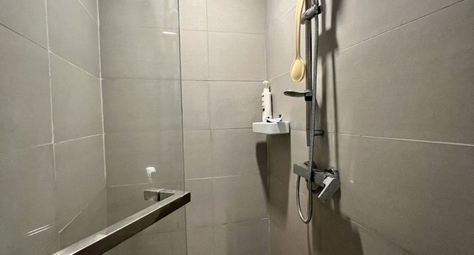 For rent 2 bedrooms condo in Bang Na, Bangkok