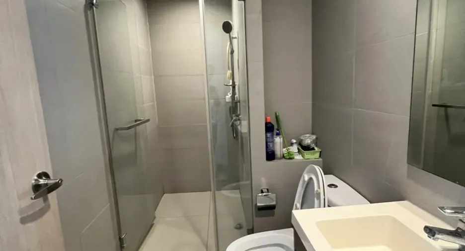 For rent 2 bedrooms condo in Bang Na, Bangkok
