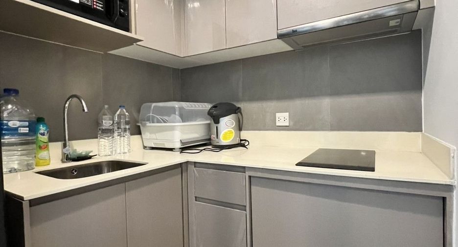 For rent 2 bedrooms condo in Bang Na, Bangkok