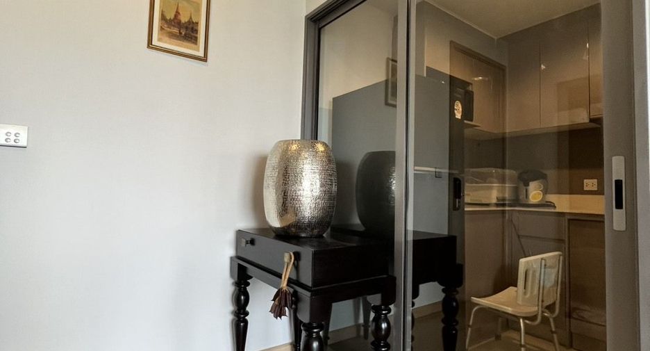 For rent 2 bedrooms condo in Bang Na, Bangkok