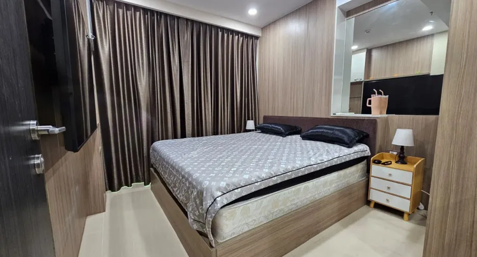 For sale 1 bed condo in Bang Lamung, Chonburi