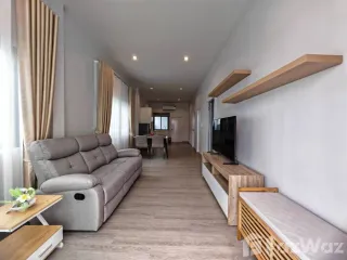 Casa adosada en alquiler de 2 habitaciones en Bang Lamung, Chonburi