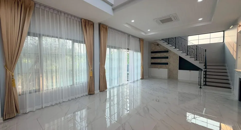 Villa zum Kauf mit 3 Zimmer in Saraphi, Chiang Mai