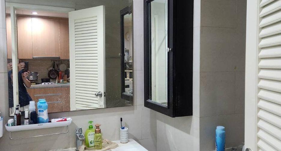 For sale 1 bed condo in Ratchathewi, Bangkok
