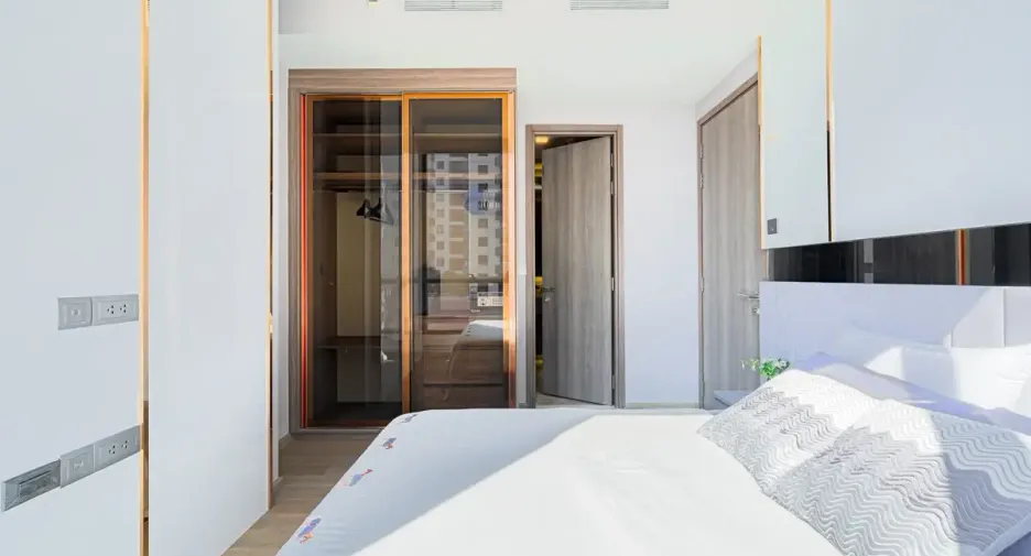 À louer et à vendre 1 chambre condo à Khlong Toei, Bangkok