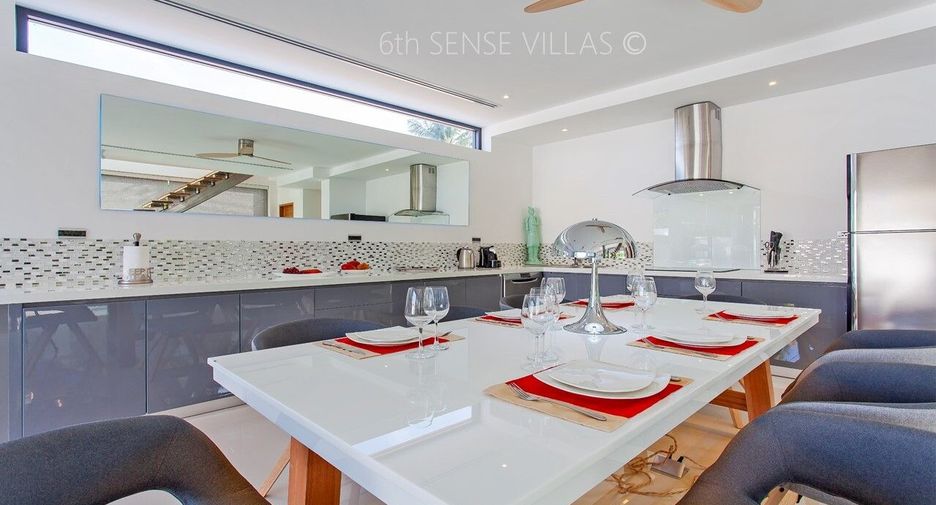 For sale 4 bedrooms villa in Mueang Phuket, Phuket