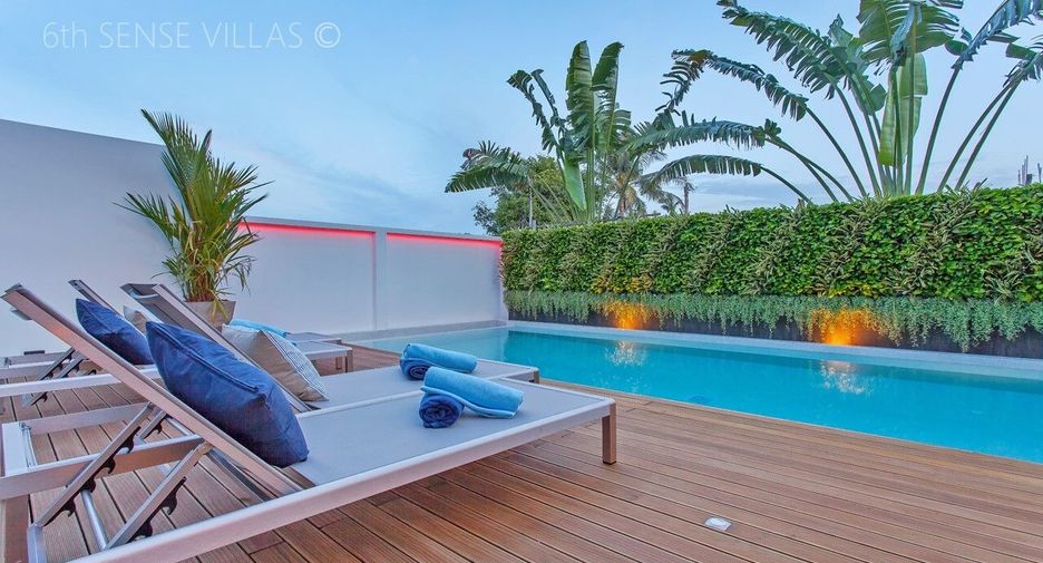 For sale 4 bedrooms villa in Mueang Phuket, Phuket
