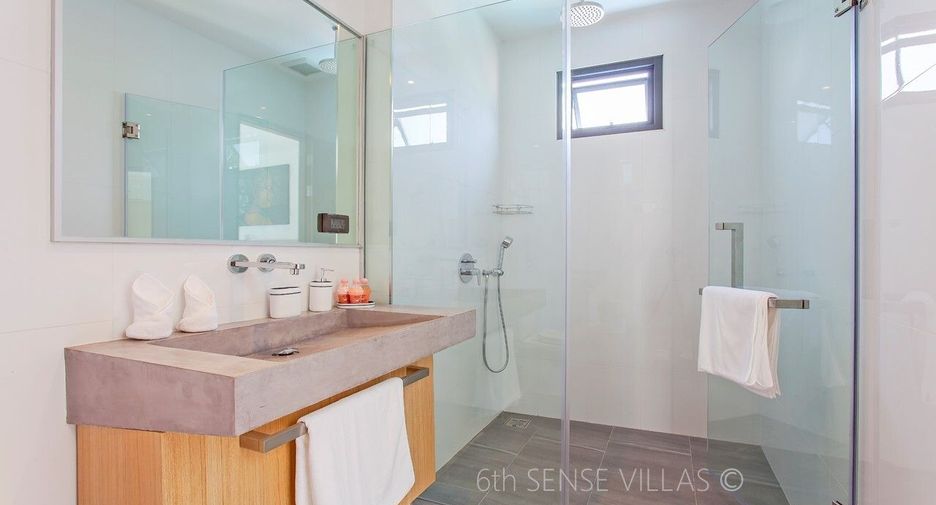 For sale 4 bedrooms villa in Mueang Phuket, Phuket