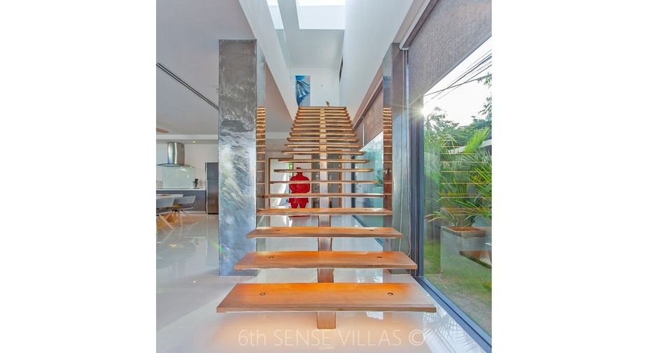 For sale 4 bedrooms villa in Mueang Phuket, Phuket