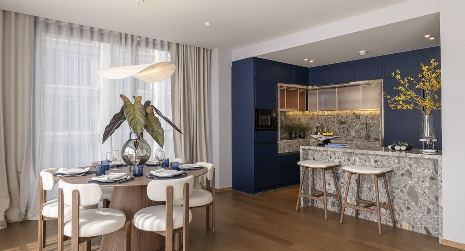 For rent 3 bedrooms condo in Khlong Toei, Bangkok