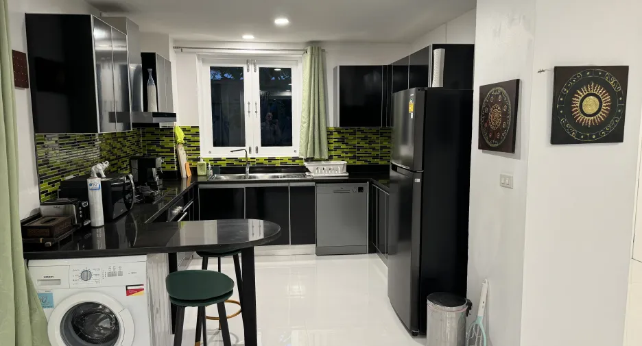 For sale 4 bedrooms villa in Ko Samui, Surat Thani