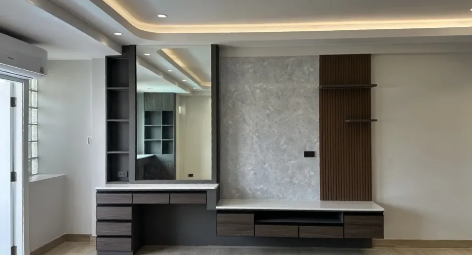 For rent 4 bedrooms office in Watthana, Bangkok