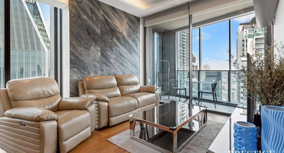 For rent 2 bedrooms condo in Khlong Toei, Bangkok