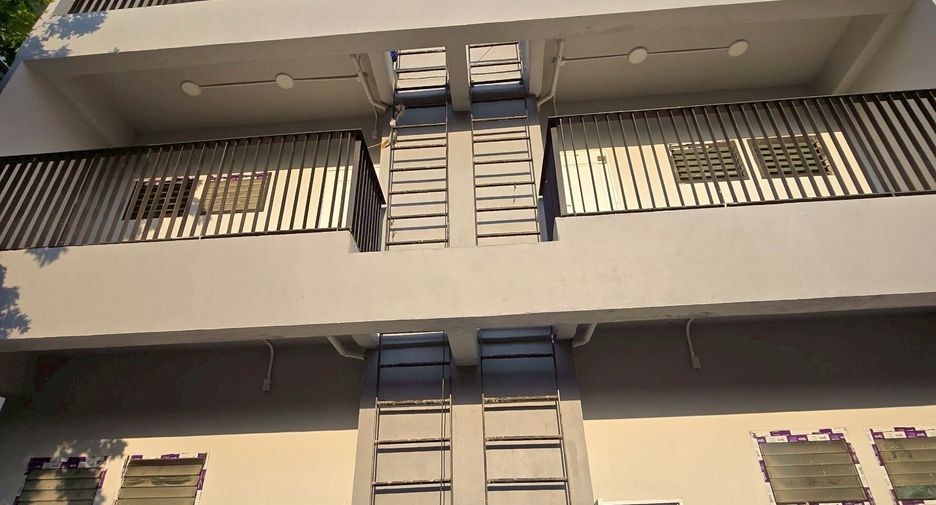 For rent 8 bedrooms office in Bang Sue, Bangkok
