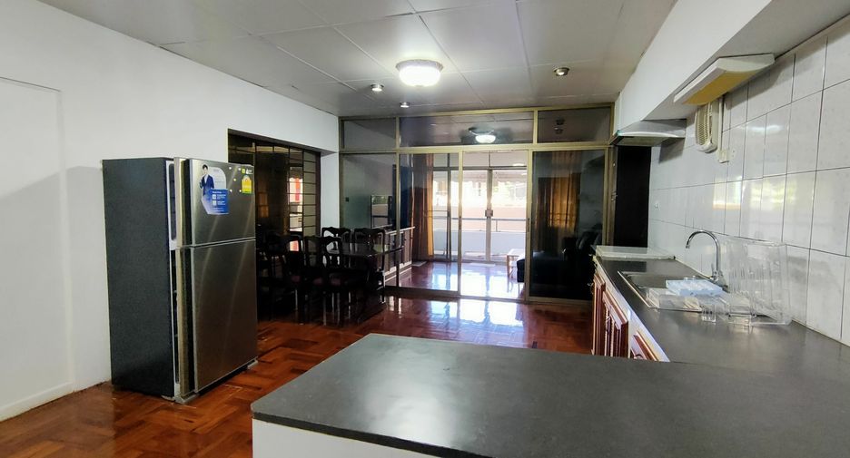 Wohnung zur Miete mit 2 Zimmer in Khlong Toei, Bangkok