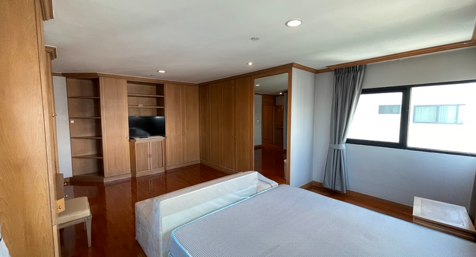 Condo en alquiler de 3 habitaciones en Sathon, Bangkok