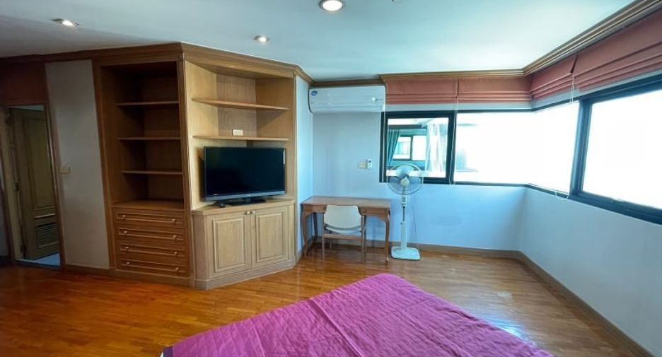 Condo en alquiler de 3 habitaciones en Sathon, Bangkok