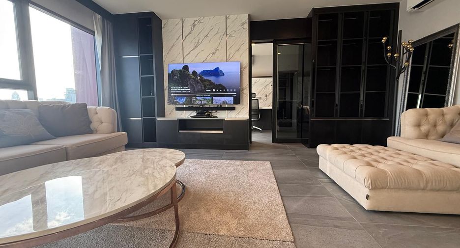 For sale 2 bedrooms condo in Huai Khwang, Bangkok