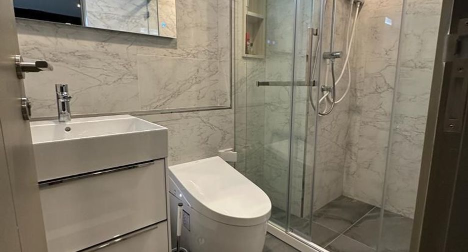 For sale 2 bedrooms condo in Huai Khwang, Bangkok