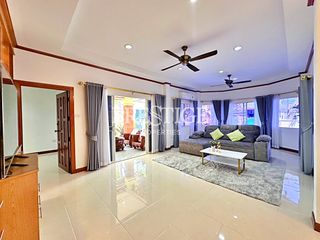 À louer 3 chambres maison à Bang Lamung, Chonburi