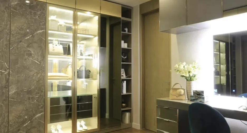 For sale and for rent 4 bedrooms house in Watthana, Bangkok