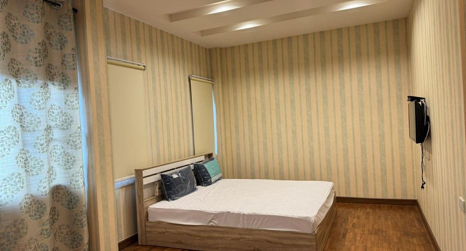 For rent 3 bedrooms house in Mueang Chiang Mai, Chiang Mai