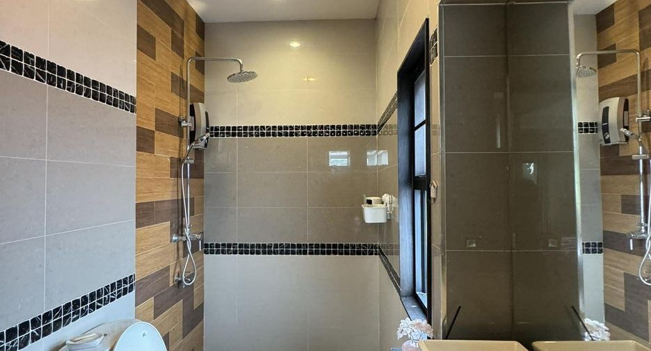For rent 3 bedrooms house in Mueang Chiang Mai, Chiang Mai