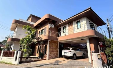 For rent 3 bedrooms house in Mueang Chiang Mai, Chiang Mai