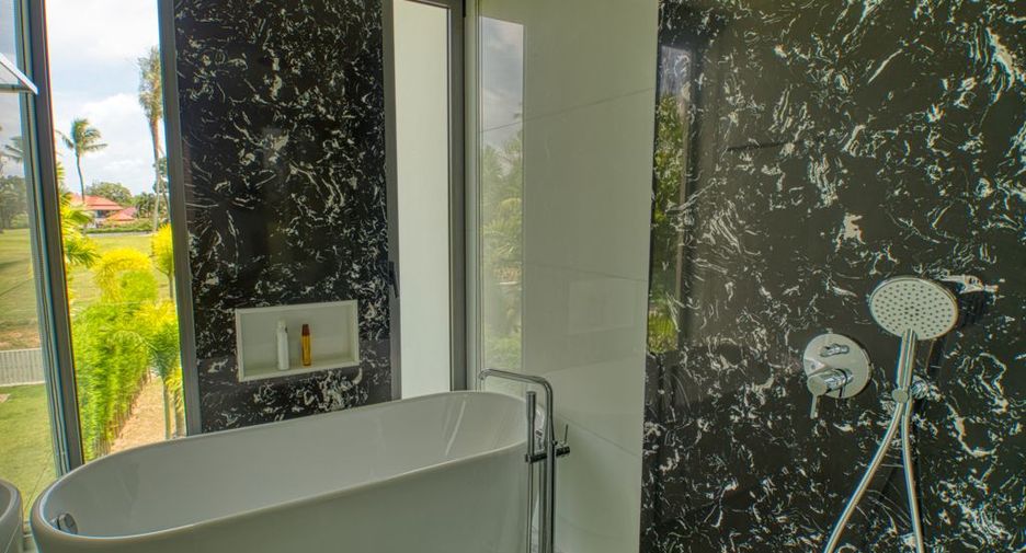 For sale そして for rent 4 ベッドルーム villa in Thalang, Phuket