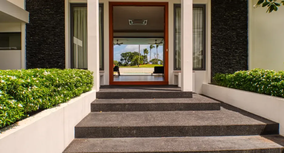 For sale and for rent 4 bedrooms villa in Thalang, Phuket