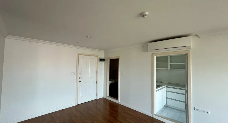 Wohnung zum Kauf mit 2 Zimmer in Huai Khwang, Bangkok