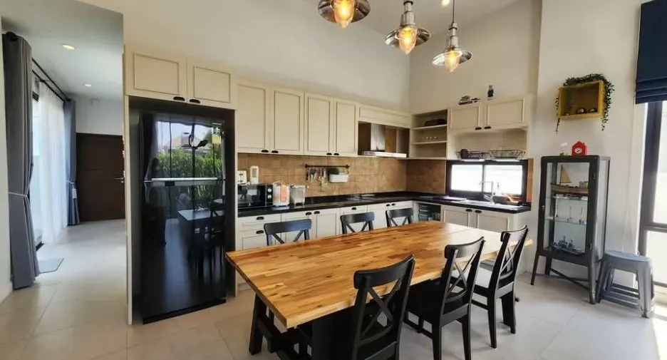 For rent 3 bedrooms villa in Hua Hin, Prachuap Khiri Khan