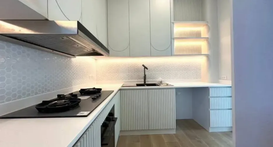 For sale 6 bedrooms house in Bang Khen, Bangkok