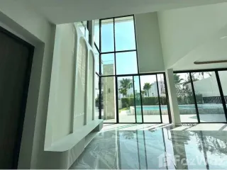 For sale 6 bedrooms house in Bang Khen, Bangkok