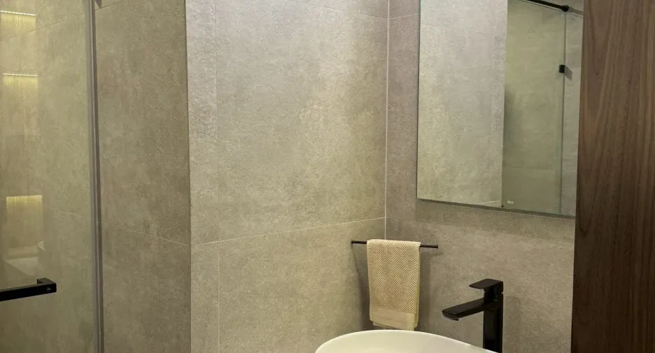 For rent 1 bed condo in Pathum Wan, Bangkok