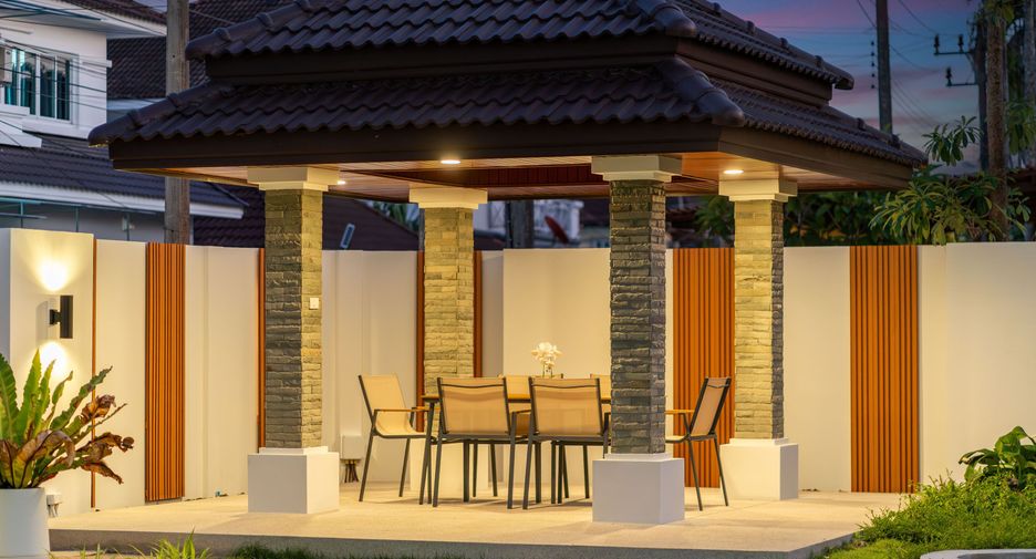 For sale 4 bedrooms villa in Thalang, Phuket