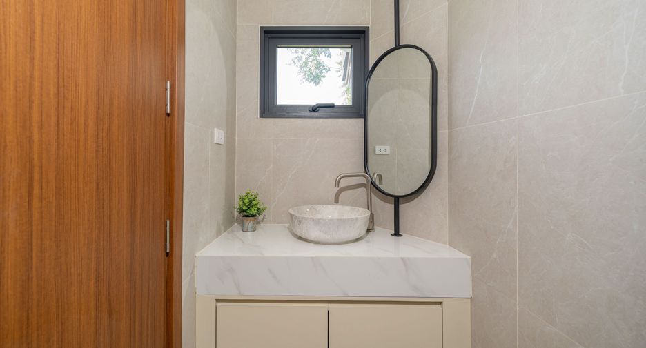 For sale 4 bedrooms villa in Thalang, Phuket