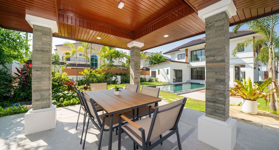 For sale 4 bedrooms villa in Thalang, Phuket
