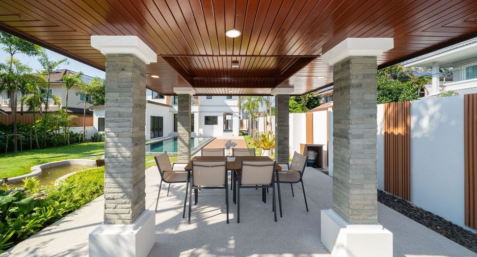 For sale 4 bedrooms villa in Thalang, Phuket