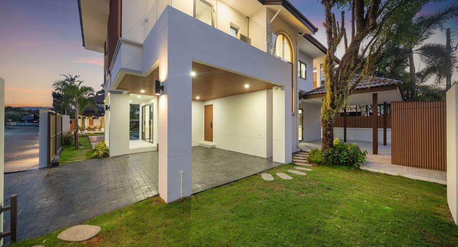 For sale 4 bedrooms villa in Thalang, Phuket