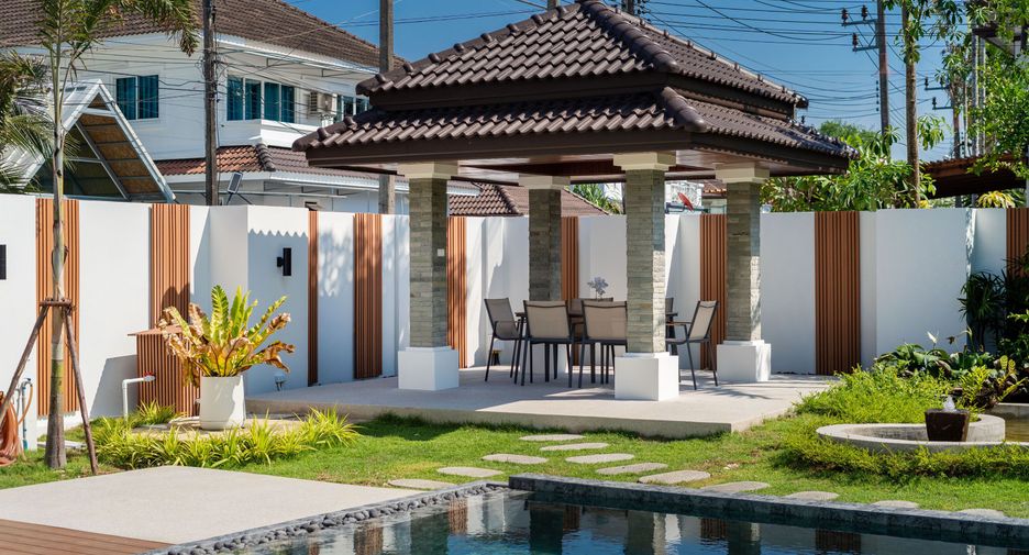 For sale 4 bedrooms villa in Thalang, Phuket
