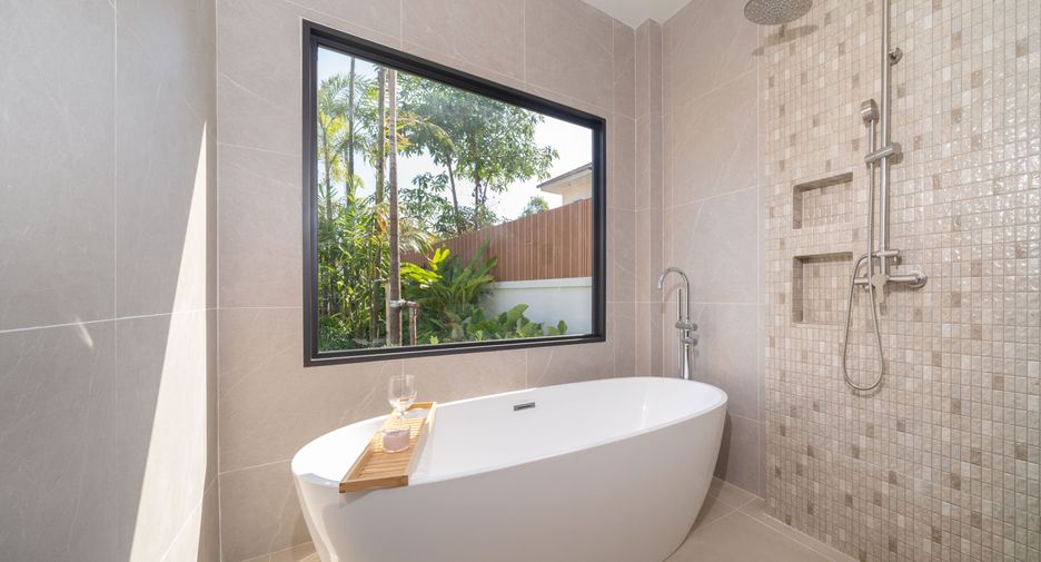 For sale 4 bedrooms villa in Thalang, Phuket