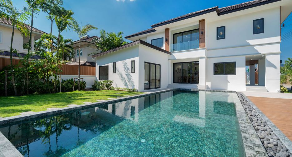 For sale 4 bedrooms villa in Thalang, Phuket