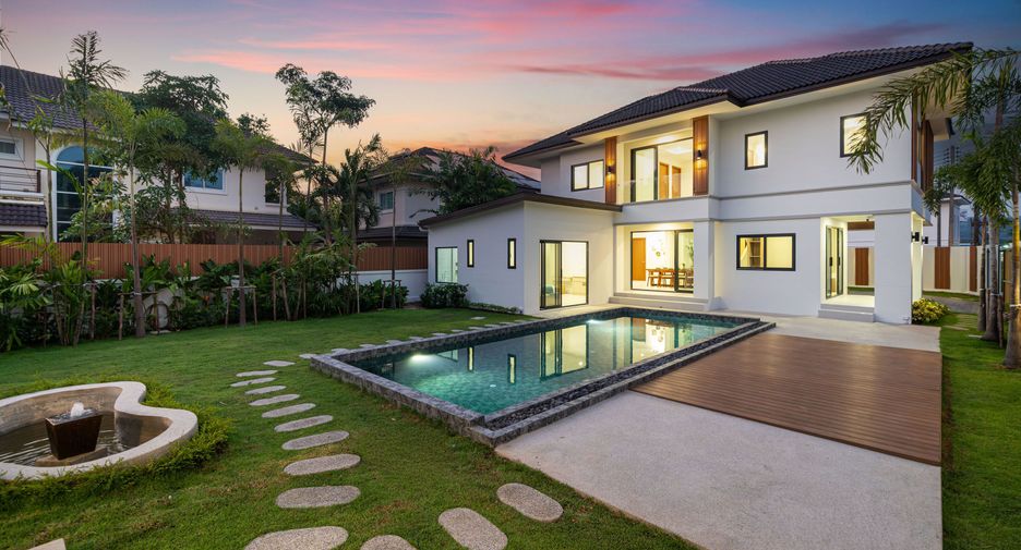 For sale 4 bedrooms villa in Thalang, Phuket