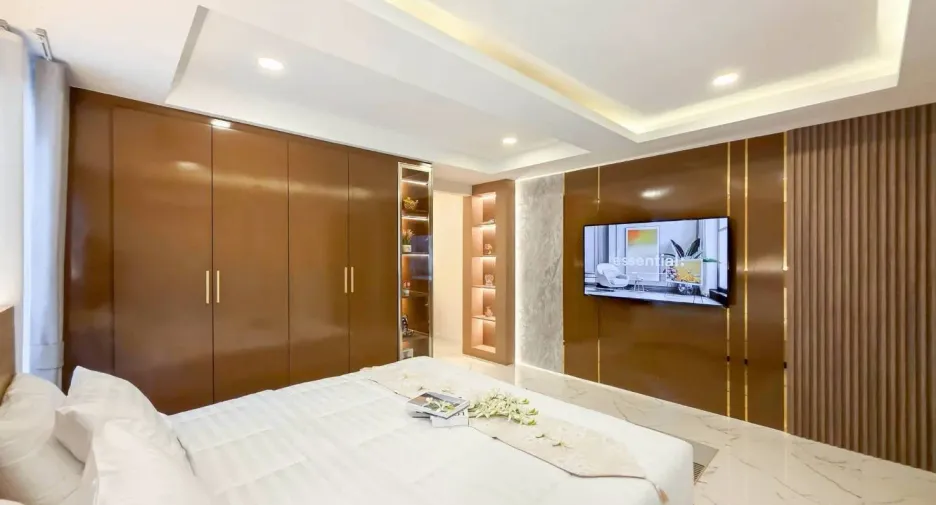 For sale 5 bedrooms villa in Bang Lamung, Chonburi